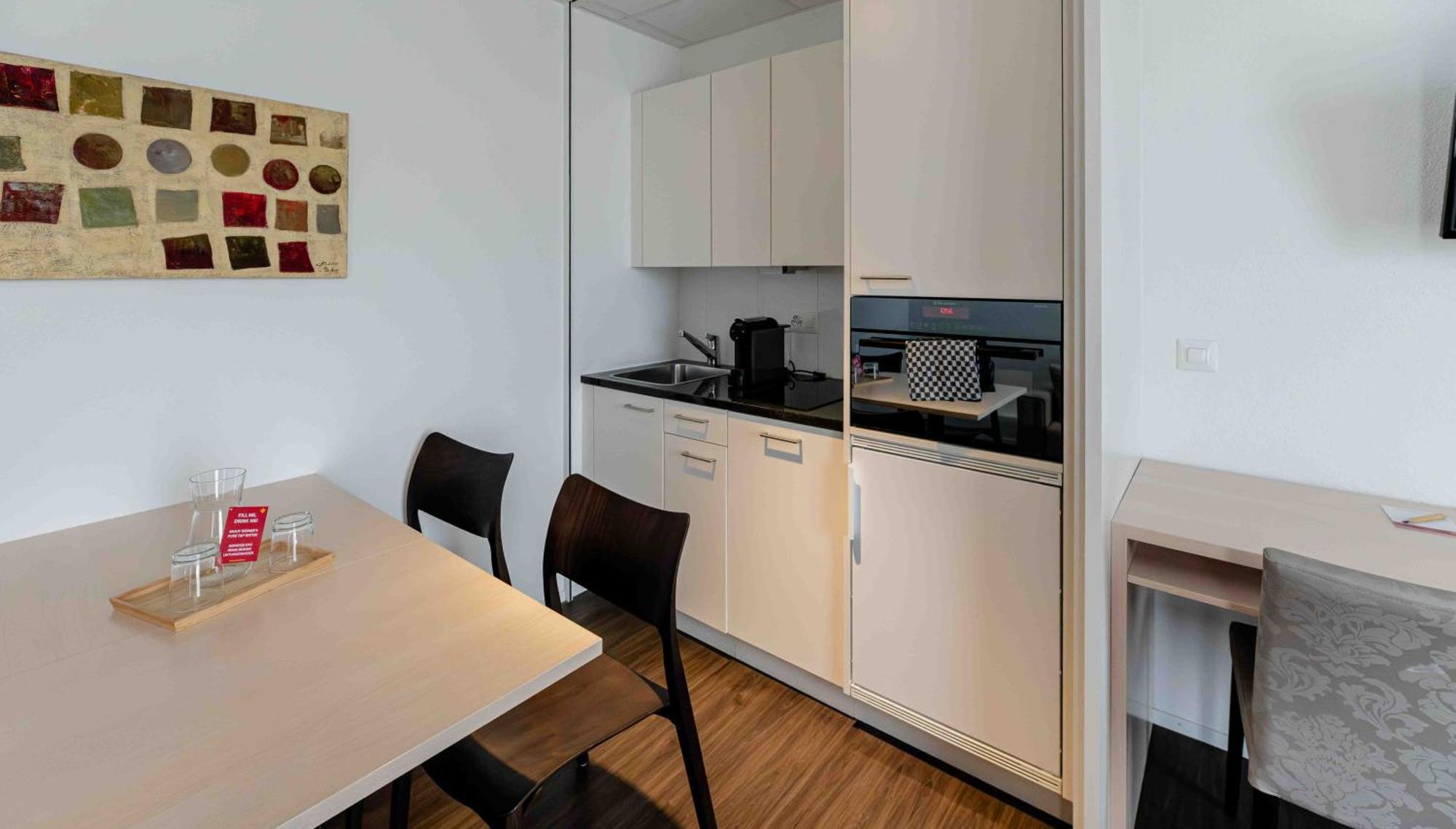 Los Lorentes Apartments Bern Airport Belp Extérieur photo